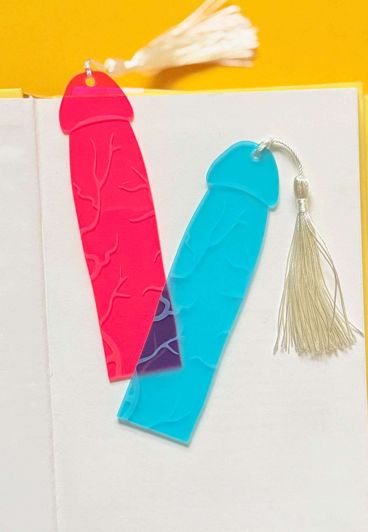 Thundercock Cockmark: Neon Pink/Red
